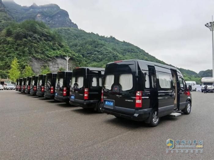 峰峦新程，悦享出行：图雅诺客运产品批量交付张家界