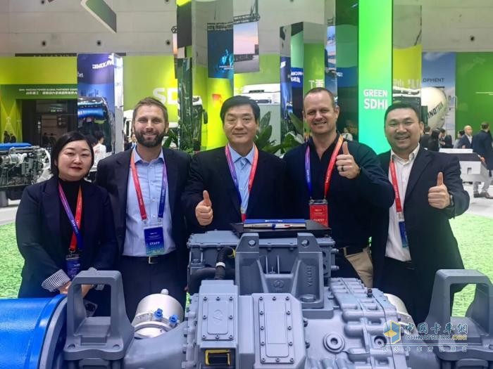 中国力量，全球交响!  汉德车桥助力山东重工·潍柴动力全球合作伙伴大会圆满举行