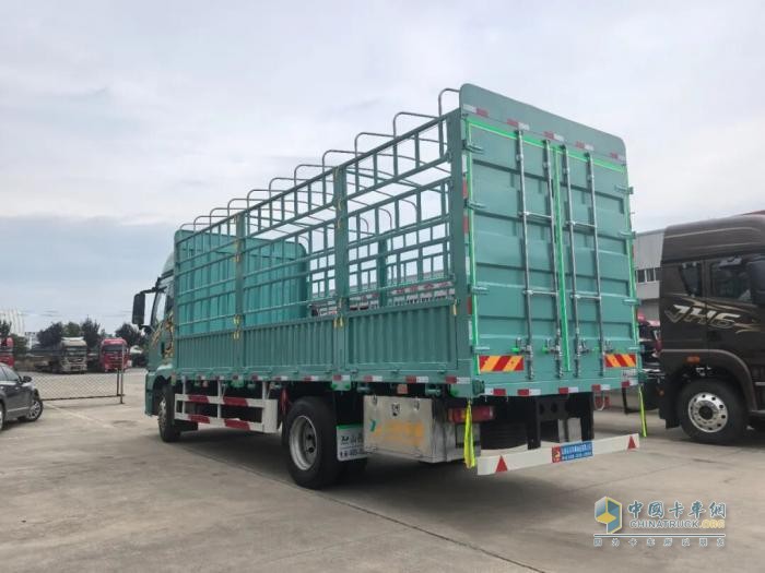 解放J6G Pro载货车，三招致胜，运营轻松！