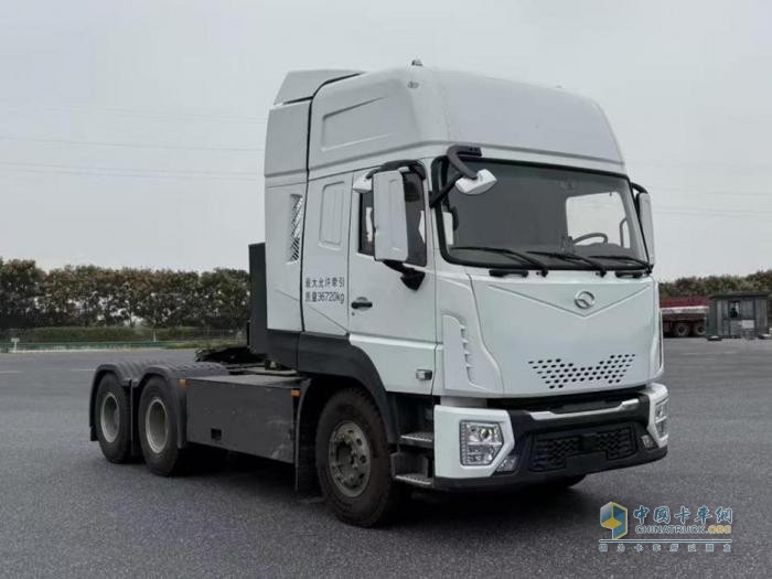 近日，工信部公示了第401批新车公告。中国卡车网通过盘点发现，本期公告有39款牵引车新品上榜。