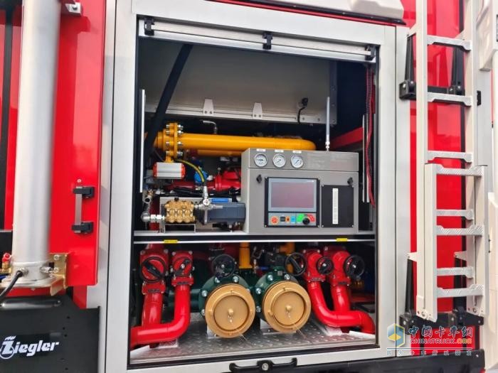 曼恩城市主战消防车