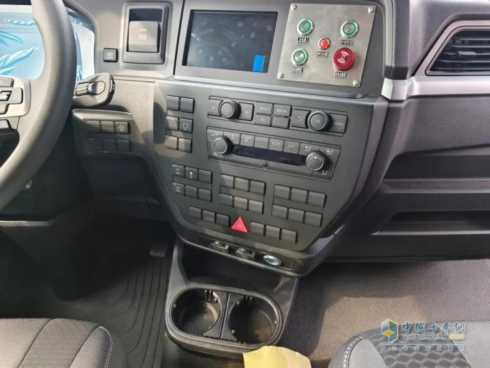 曼恩城市主战消防车