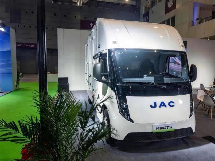 江淮坤鹏ET9亮相2026深圳国际商用车展，硬核实力备受关注