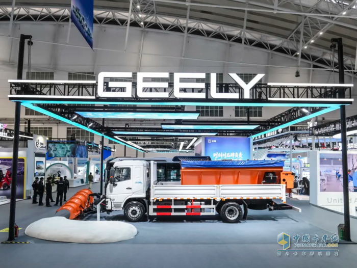 2026两会商用车行业提案盘点：聚焦绿色货运 政策松绑 智能驾驶