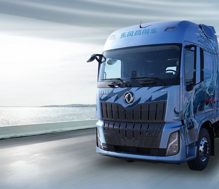 东风天龙新KL全维硬核实力，不负每一份信赖！