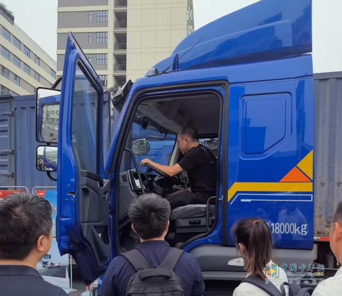 东风柳汽乘龙