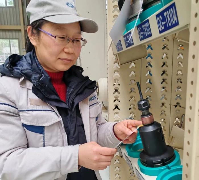 解放动力汤芬华：深耕工艺守初心，巾帼攻坚创实效！