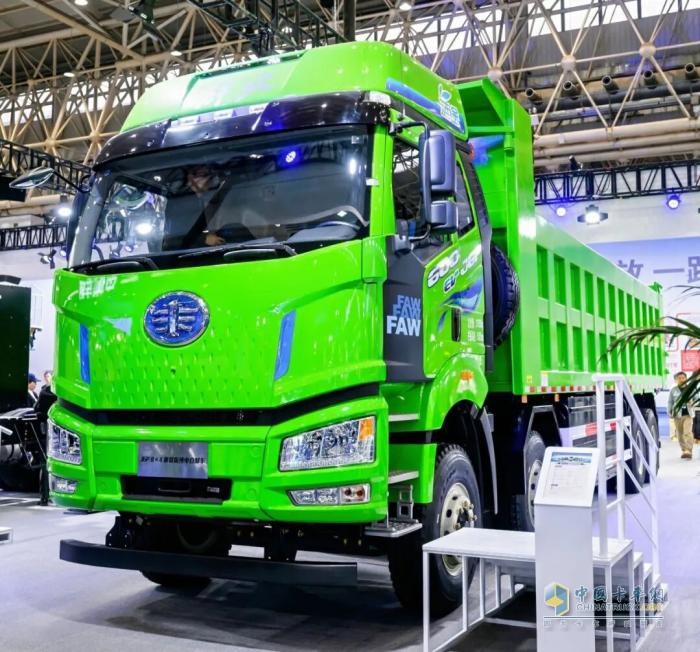 超2万人次！来看，武汉车展解放为啥这么火？