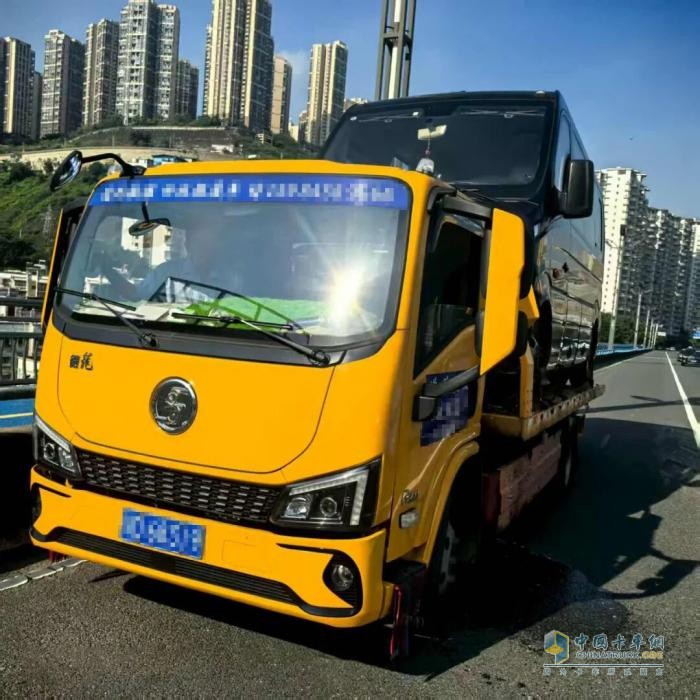 清障救援“不考虑其他车”！罗老板只认陕汽+康明斯
