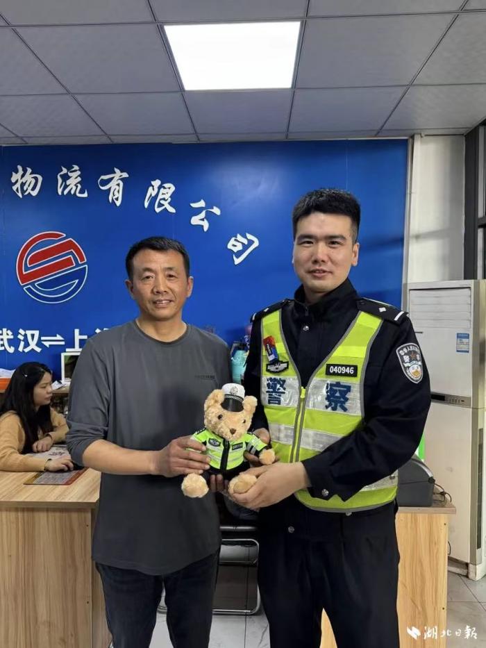 千万个耿师傅成就了东风轻型车的“满载信赖”