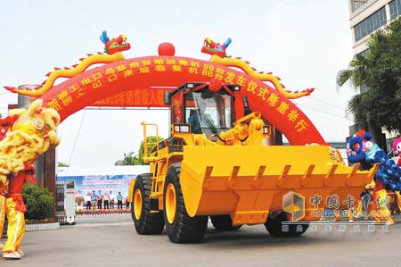 柳工机械出口乌兹别克斯坦和柬埔寨
