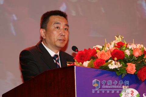上柴动力总经理熊伟铭致辞