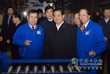 胡锦涛总书记考察陕西法士特公司