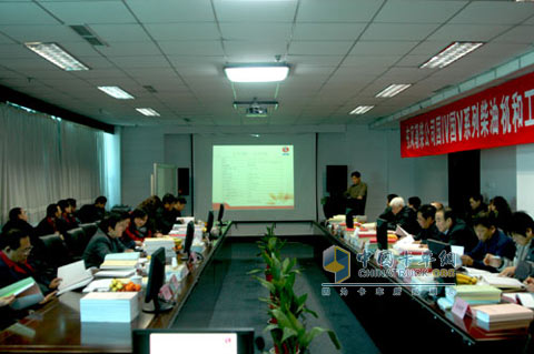 东风朝柴公司国Ⅳ/国Ⅴ系列柴油机和工艺科技成果暨产品投产鉴定会