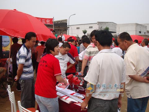 2011年霍尔塞特增压器北京服务万里行活动现场