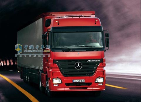 奔驰重卡阿克托斯(Actros)