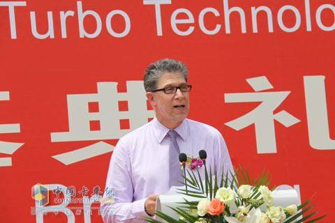 康明斯中国投资有限公司董事长曹思德汉语致辞