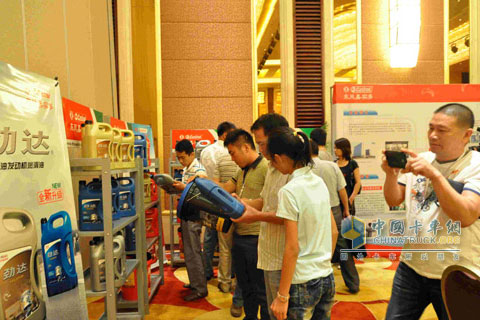 “劲达”、“凌浚”新品展示区