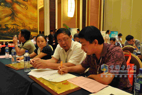 经销商现场下达订单