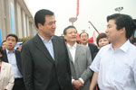 太原车展期间领导视察山西大运展位