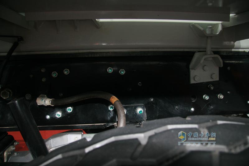 广汽日野700系列8×4搅拌车配件