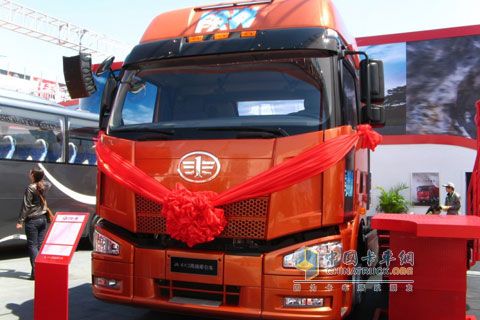 一汽解放 J6P重卡 390马力 6×4 牵引车 CA4250P66K24T1A1EX