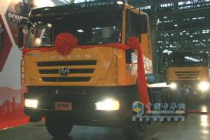 上汽依维柯红岩 新金刚重卡 380马力 6×4 自卸车 CQ3254HMG364E