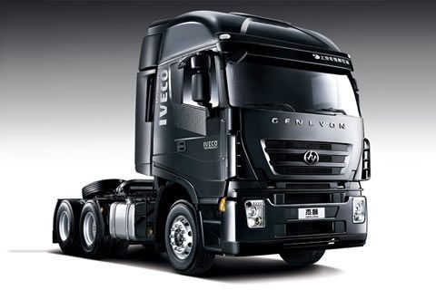 上汽依维柯红岩 杰狮S100重卡 480马力 6×4 牵引车CQ4255HXG334