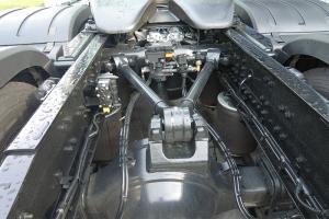 一汽解放青汽 鹰途 商务舱 620马力 6X4 国六AMT自动挡牵引车(CA4257P35K18T1E6A80)