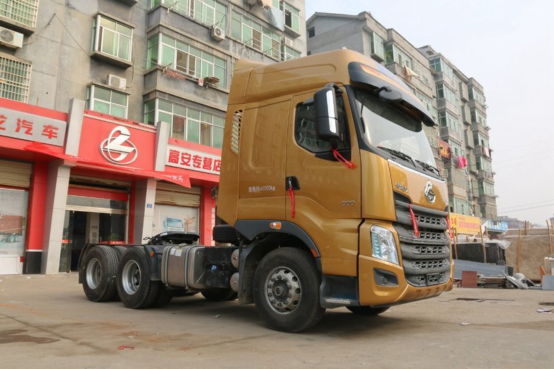 东风柳汽 乘龙H7重卡 500马力 6X4 国五牵引车(LZ4253H7DB)