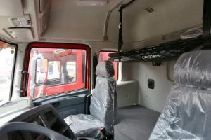 华菱 汉马重卡 375马力 6X4 国四牵引车(HN4252A34C2M4)