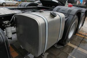 华菱 汉马H6重卡 350马力 6X4 LNG 国五牵引车(HN4250NGX38C9M5)