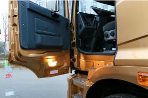 华菱 汉马H6重卡 310马力 4X2 国四牵引车(HN4182B31C4M4)