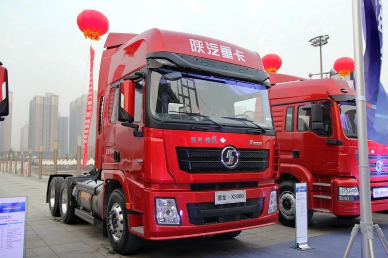 陕汽重卡 德龙X3000 460马力 6X4 LNG 国五牵引车(SX42584X344TL)