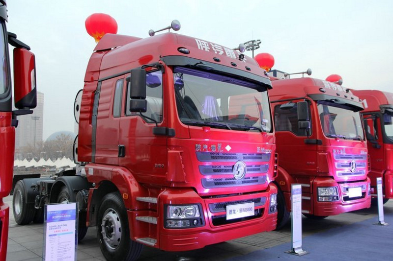 陕汽重卡 德龙新M3000 380马力 6X2 LNG 国五牵引车(SX4258GR279TL)