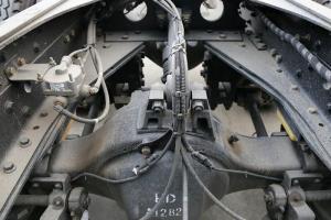 福田 欧曼GTL 9系重卡 超能型 400马力 8X4 9.5米畜禽式载货车(BJ5319CCQ-XA)