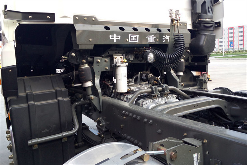 重汽王牌 W5B-H重卡 340马力 4X2 国五牵引车(12档)(CDW4180A1T5)