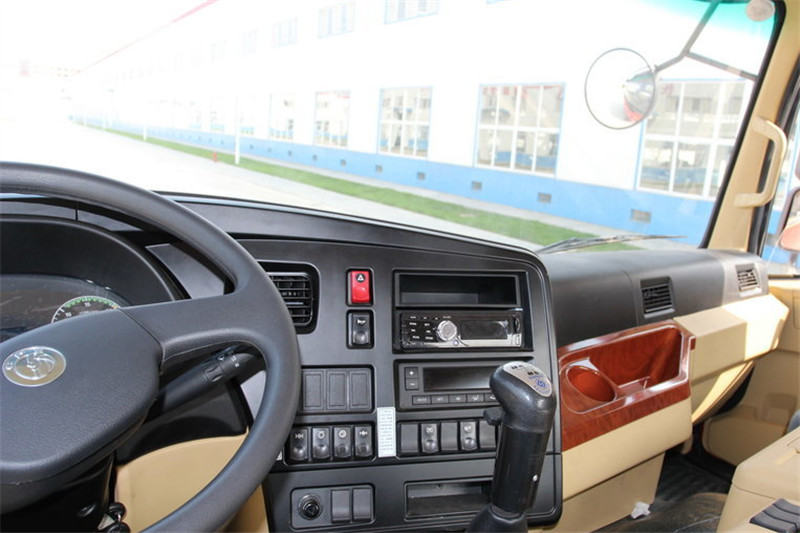 重汽王牌 W5G重卡 340马力 6X4 5.6米 国四自卸车(CDW3250A2S4)