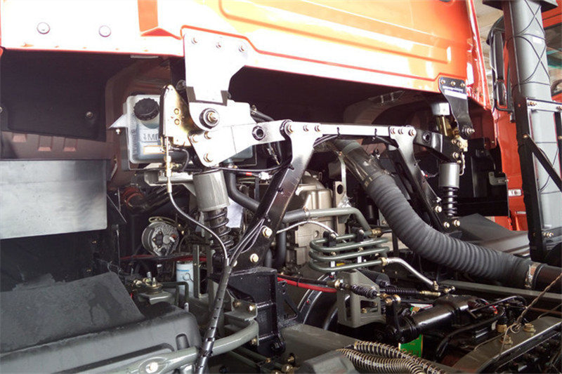 重汽王牌 W5B-M重卡 270马力 8X4 6.8米 国四自卸车(CDW3310A1S4)