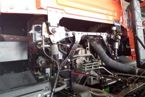 重汽王牌 W5B-M重卡 270马力 8X4 6.8米 国四自卸车(CDW3310A1S4)