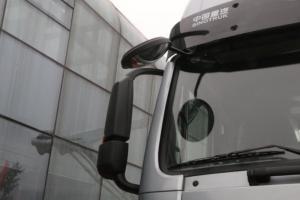 中国重汽 豪瀚J7G重卡 430马力 6X4 国五LNG牵引车(速比3.7)(ZZ4255N3847E1L)