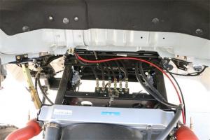 唐骏欧铃 K7系列 143马力 4.1米 4X2 国五单排栏板轻卡(ZB1040UDD6V)