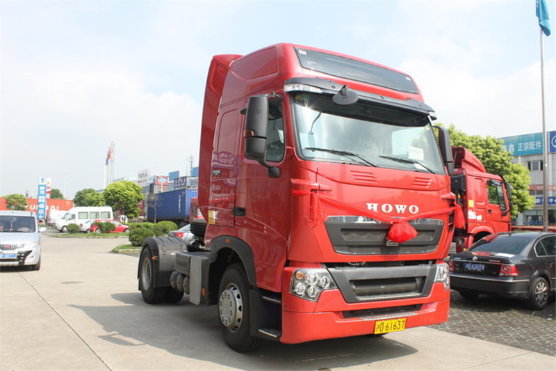 中国重汽 HOWO T7H重卡 440马力 4X2 国四危险品牵引车(ZZ4187V361HD1W)(高顶)中国重汽 HOWO T7H重卡 440马力 4X2 国四危险品牵引车(ZZ4187V361HD1W)(高顶)