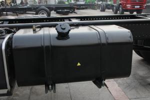 陕汽商用车 轩德X6中卡 220马力 6X2 7.8米 国五栏板载货车(SX1255GP5)