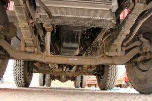 陕汽商用车 轩德X6中卡 轻量化版 220马力 6X2 8.6米国五 厢式载货车(SX5254XXYGP5)