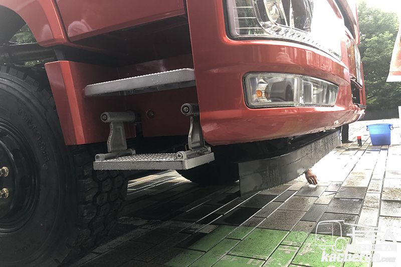 解放 新J6 500马力 8×4自卸车