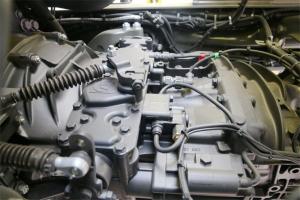 中国重汽 汕德卡SITRAK C7H重卡 480马力 6X4 LNG国六牵引车(ZZ4256V384HF1LB)