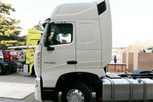 中国重汽 HOWO T7H重卡 500马力 6X4 国六牵引车(ZZ4257V324HF1B)