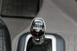 中国重汽 HOWO T7H重卡 500马力 6X4 国六牵引车(ZZ4257V324HF1B)