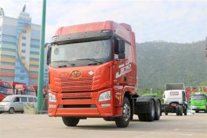 青岛解放 JH6重卡 460马力 6X4 国六LNG牵引车(CA4250P26K15T1NE6A80)